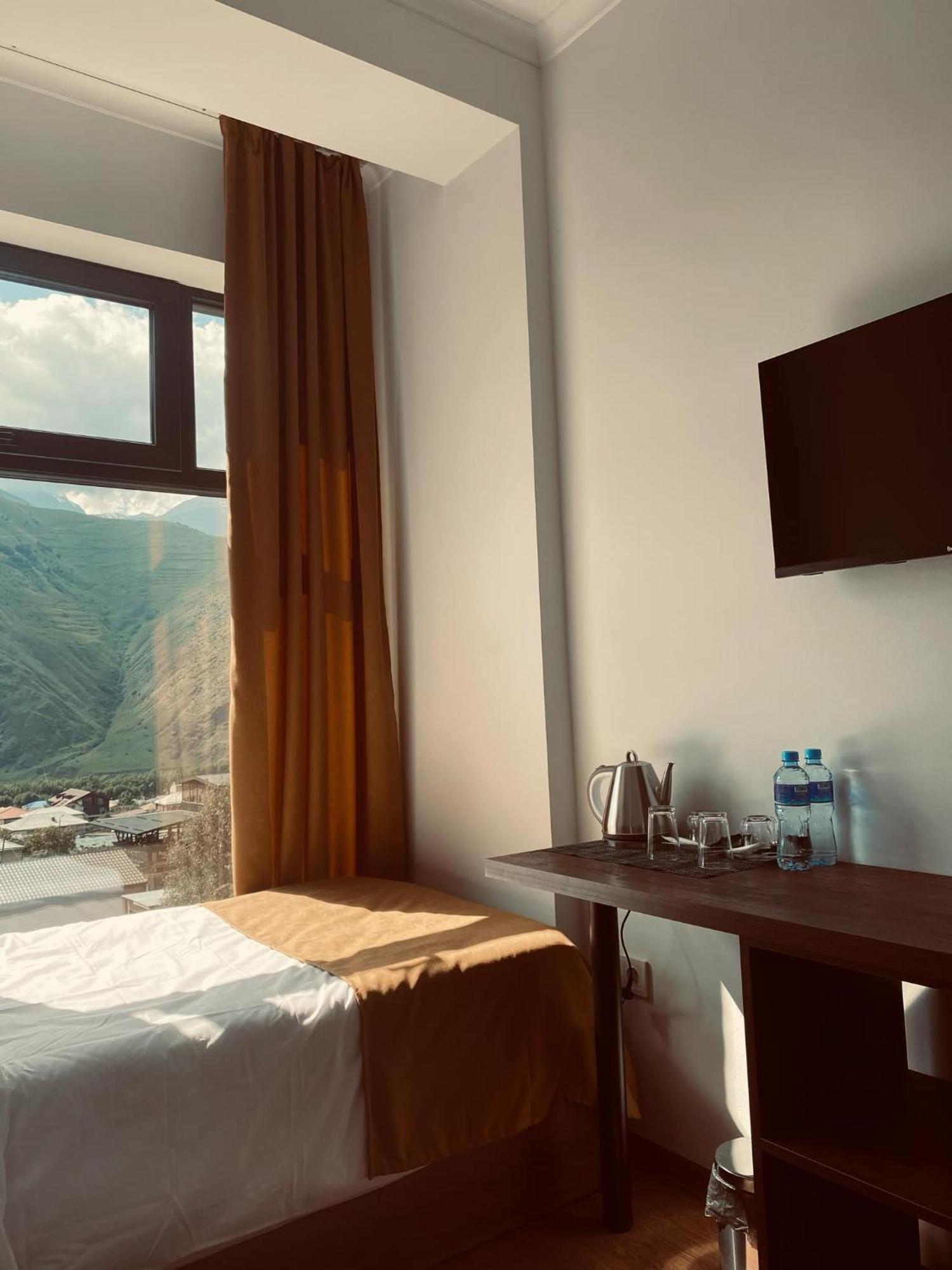 Melodia Kazbegi Stepantsminda Exterior foto