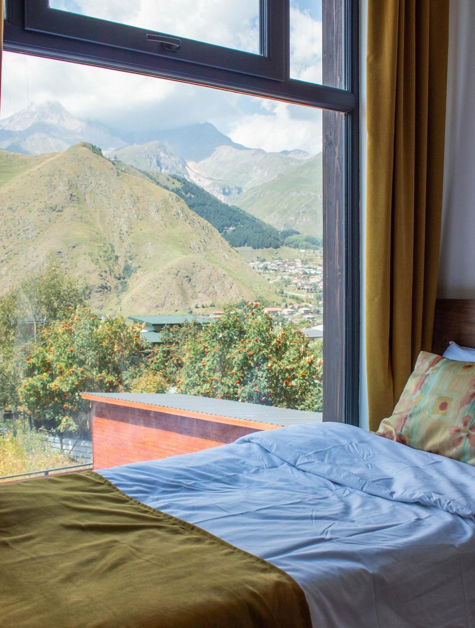 Melodia Kazbegi Stepantsminda Exterior foto